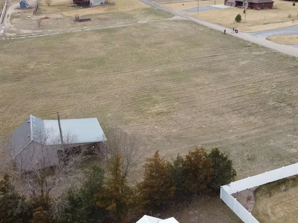 54924 W Willow St, Pierce, NE 68767