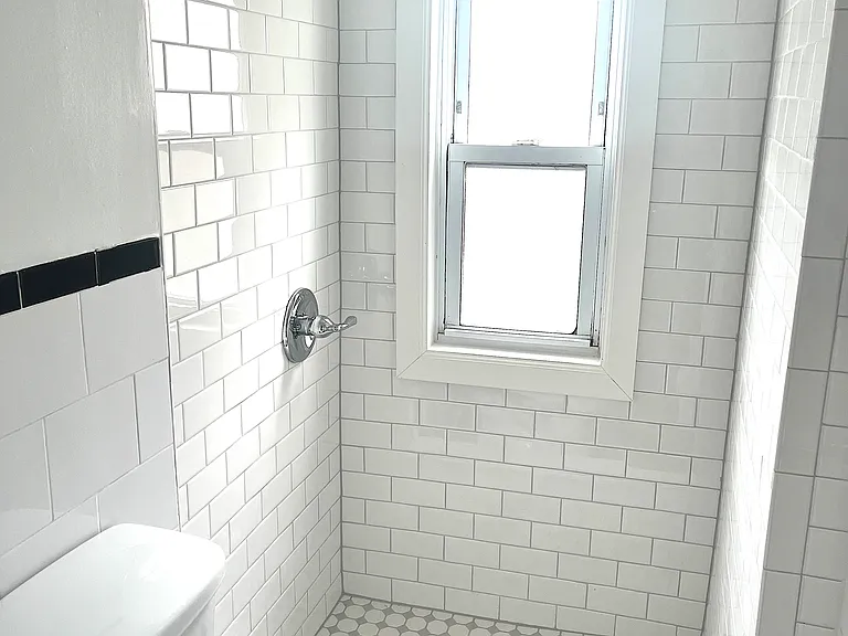 308 5th Ave #2 — Photo 8