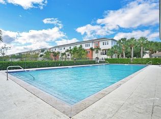 611 SW 1st Ter, Pompano Beach, FL 33060