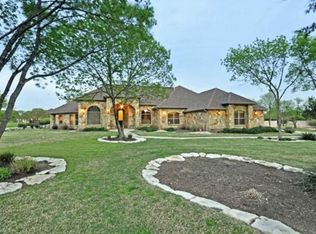 130 Walnut Tree Loop, Georgetown, TX 78633