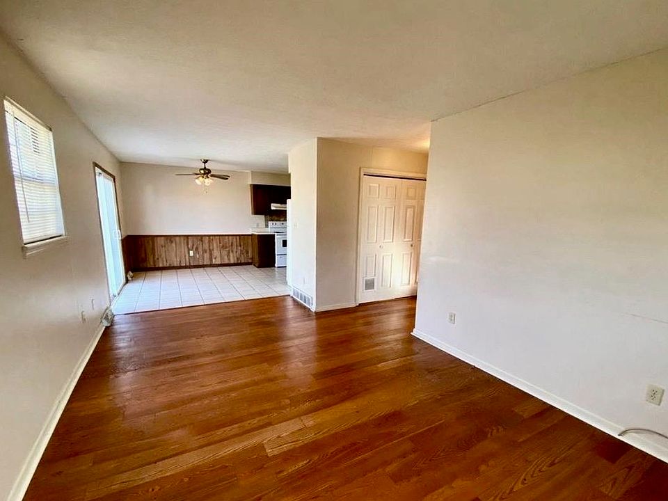 2nd image of 2139 Stonebrook Ct