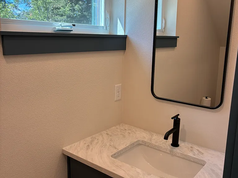 910 NE Norton Ave #1 — Photo 9