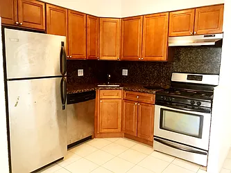 Rented by NY Space Finders Inc.