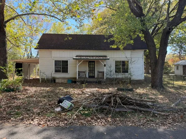 308 E Leigh St, Ola, AR 72853