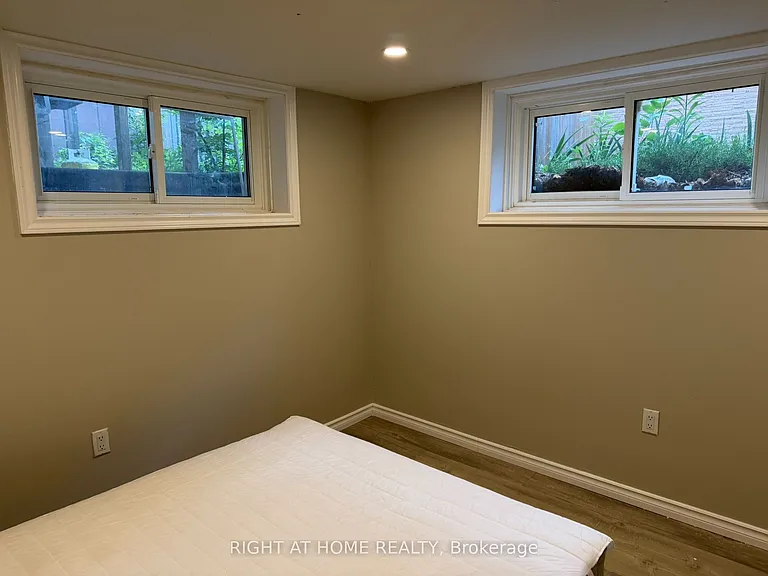 42 Oneida Rd — Photo 19
