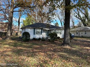 2701 Pioneer Rd, Shively, KY 40216