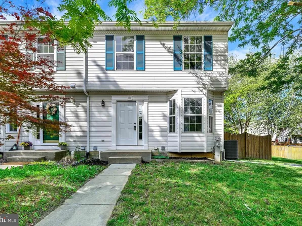 711 Medinah Cir, Westminster, MD 21158
