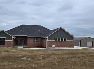 1983 Derby Ln, Blanchard, OK 73010