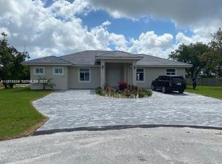 27561 SW 162nd Ct, Homestead, FL 33031