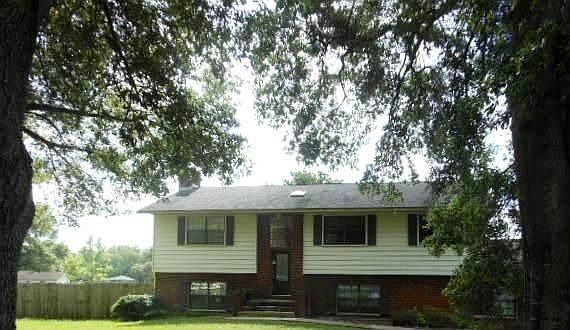 2nd image of 155 NW 82nd Ct