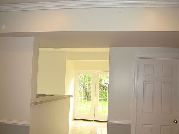 4th image of 6727 Blanche Dr