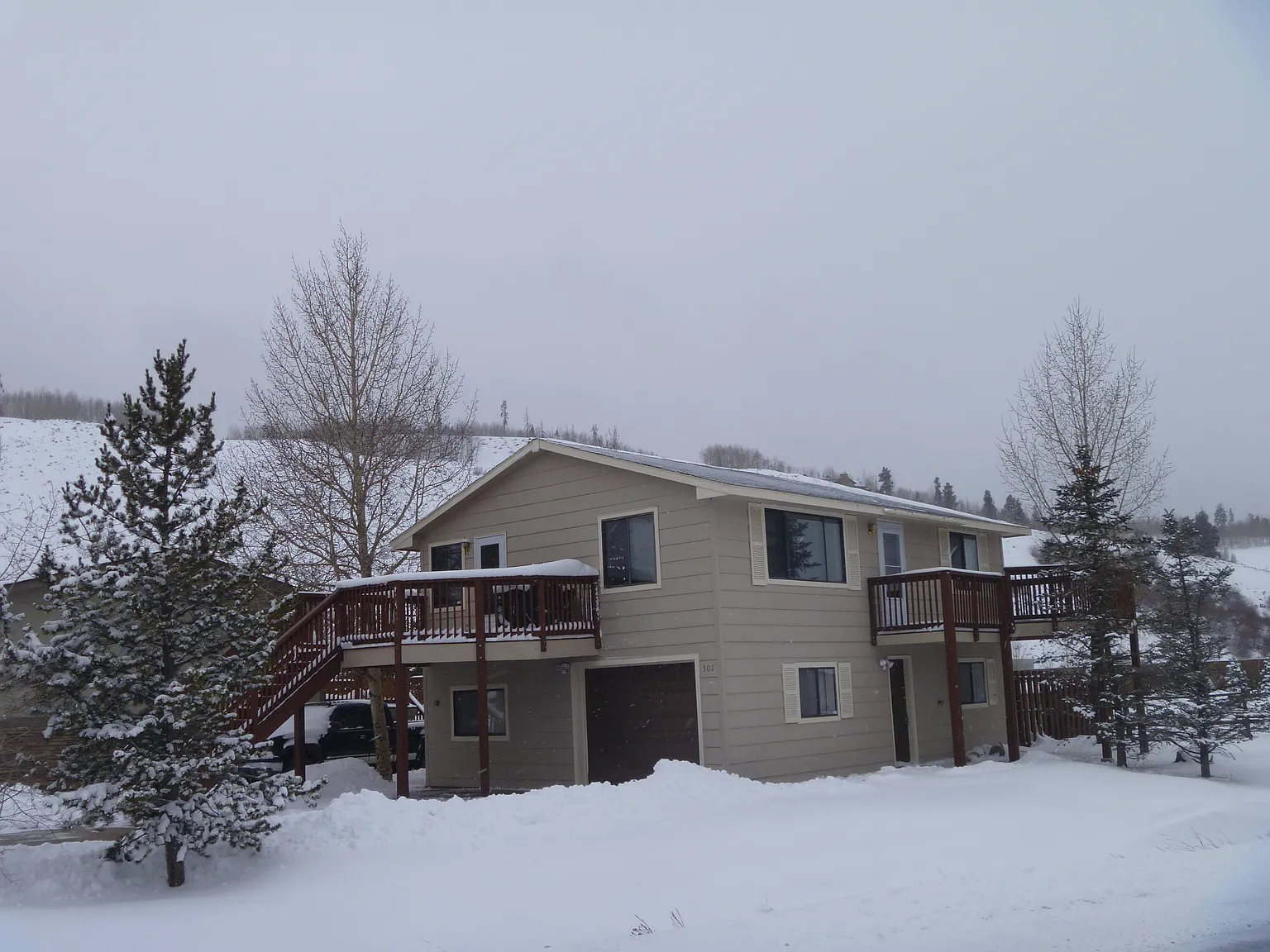 3 bed, 1333 sqft, $3,950 — Photo 3