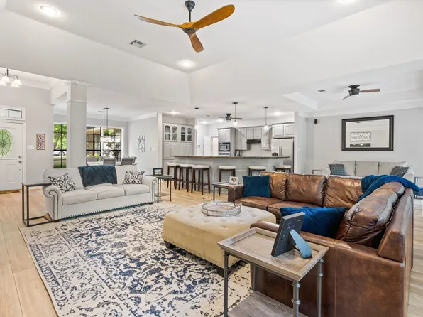 12041 Shady Creek Dr, Whitney, TX 76692