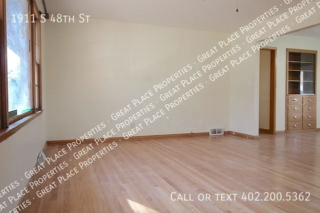 1911 S 48th St — Photo 6