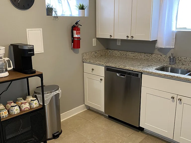 1304 Belleview Ave #1-B — Photo 8