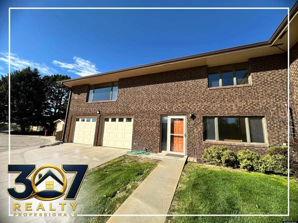 120 Ridge Rd, Torrington, WY 82240