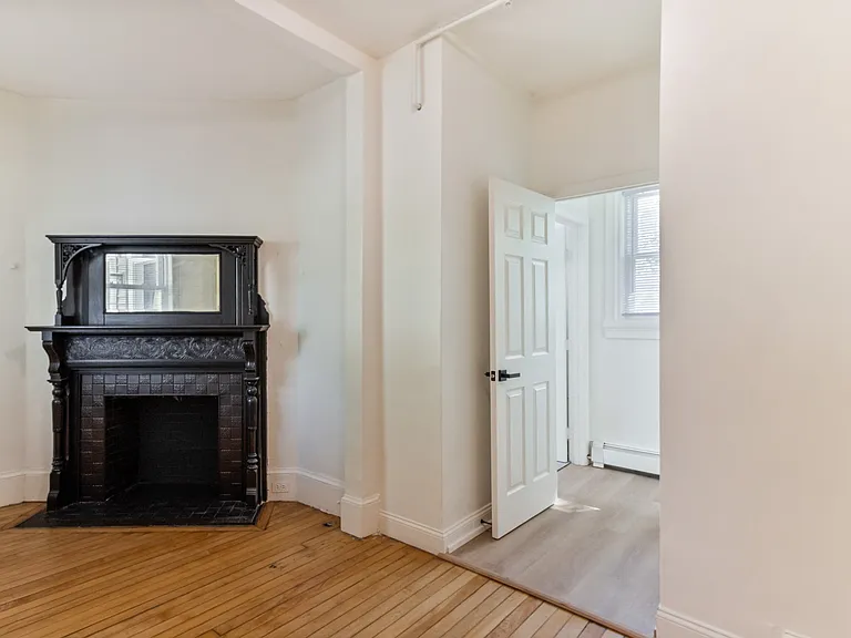 169 Waterman St #2 — Photo 10