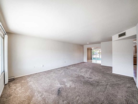 3rd image of 9634 W Willowbrook Dr