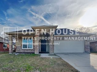 926 Penny Royal Ct, Arlington, TX 76002