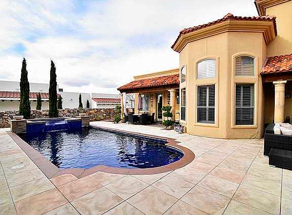 3rd image of 5913 Ojo De Agua Dr