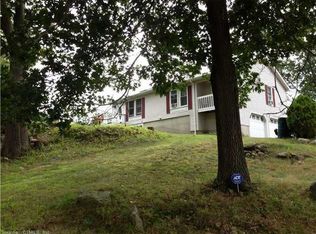 73 Old Post Rd, Clinton, CT 06413