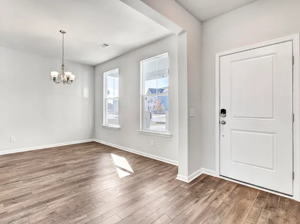 1086 Keeper Ln, Summerville, SC 29485