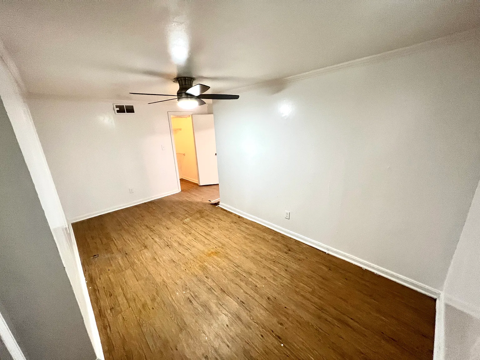 1 bed, 722 sqft, $1,295 — Photo 3