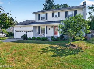8618 Whipps Bend Rd, Bellemeade, KY 40222