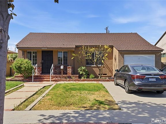 2nd image of 15223 Gridley Rd