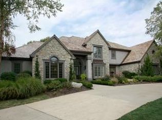 11804 Brookwood St, Leawood, KS 66211