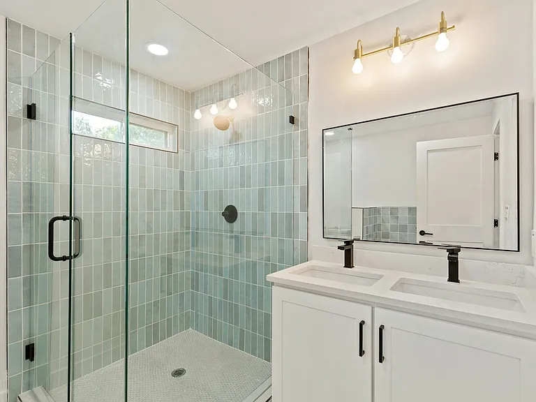 15655 Regal Hill Cir — Photo 16