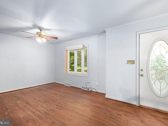4th image of 207 Wilderness Ln