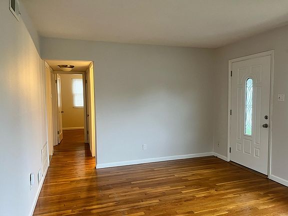 4th image of 11017 Saint Girard Ln