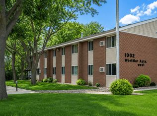 1002 Pearl Ave, Marshall, MN 56258