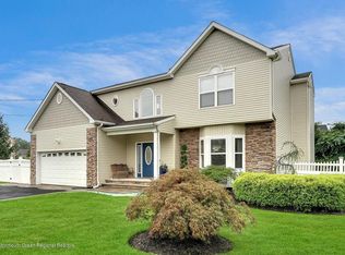 1129 Bay Ave, Toms River, NJ 08753