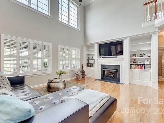 3rd image of 6313 Ballybay Dr
