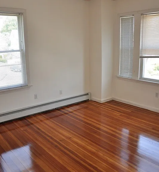 8 Pearl St #3 — Photo 4