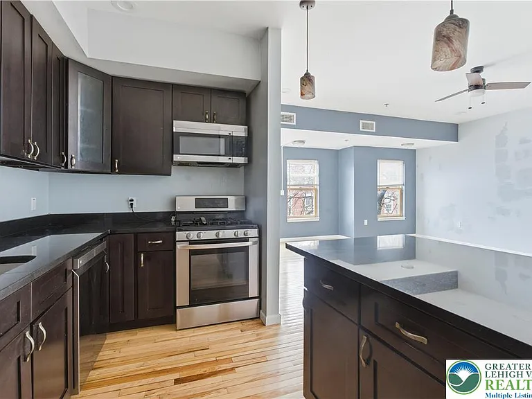 623 Walnut Ave #C2 — Photo 9