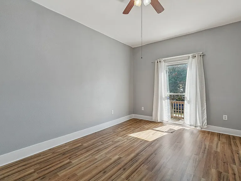 2820 General Pershing St — Photo 6