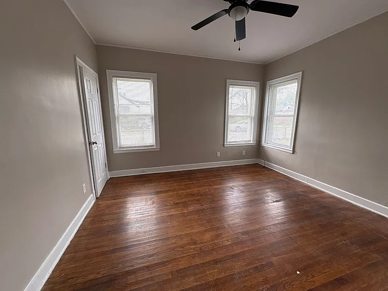919 Barbara Dr — Photo 25