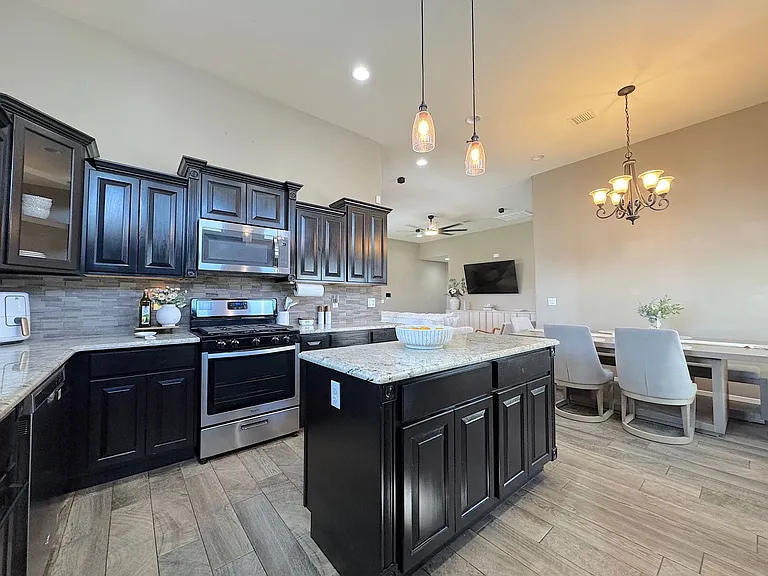 809 Angram Pl — Photo 9