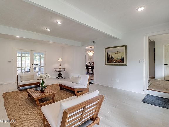 5th image of 9404 Live Oak Ave