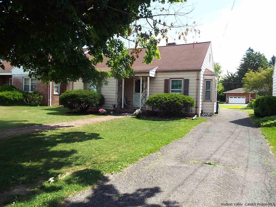 1st image of 16 Bennett Ave