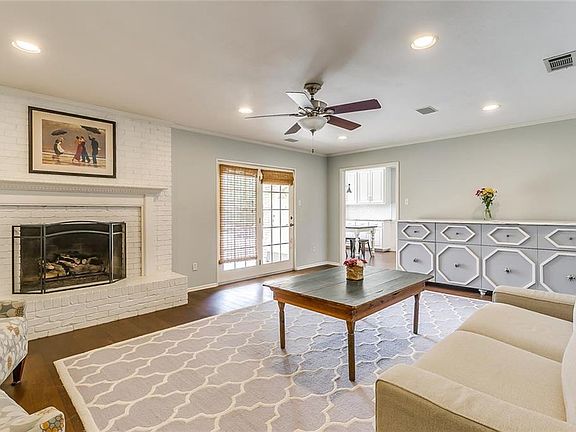 5th image of 3705 Walton Ave