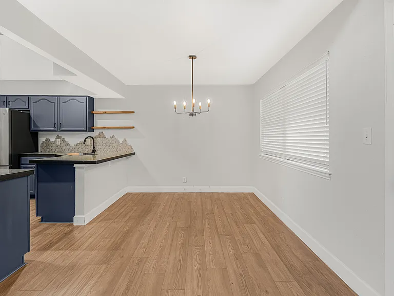 12142 Vista Nogal St — Photo 8