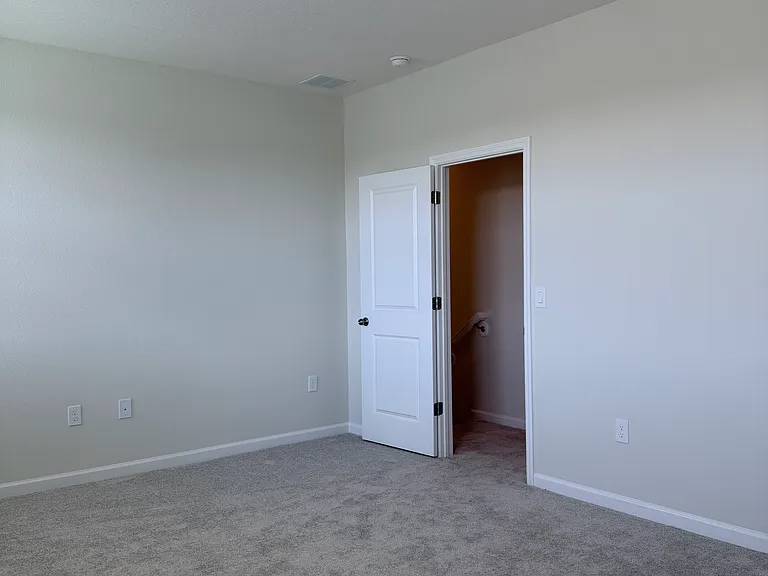 1387 Mount Royal Dr — Photo 12