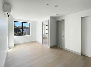 288 Hawthorne St #4R, Brooklyn, NY 11225