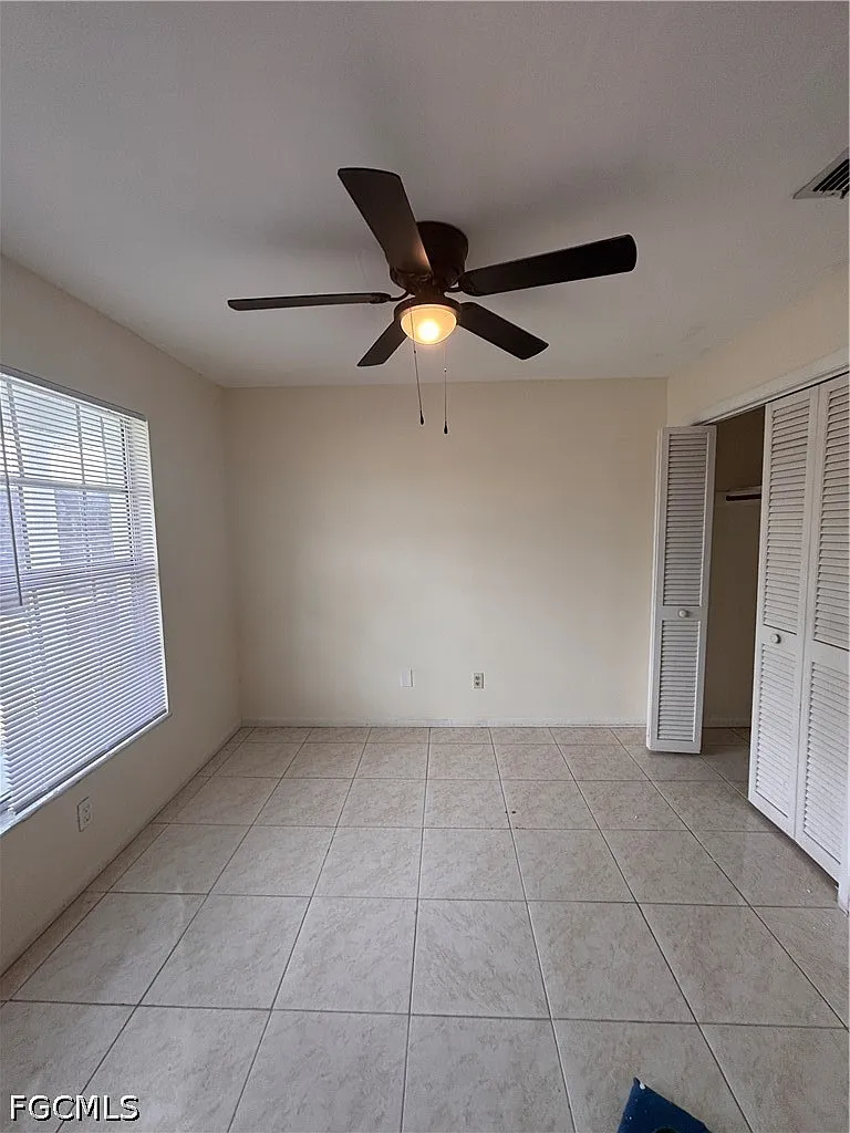 3 bed, 2.0 bath, 1354 sqft, $1,650 — Photo 2