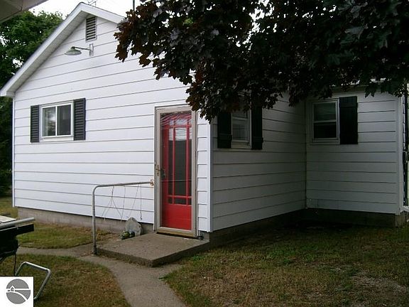5th image of 212 Lincoln St