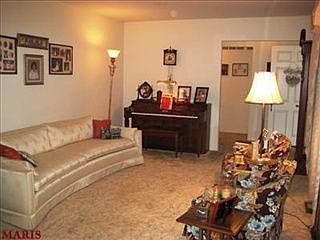 1st image of 2225 Somerset Dr